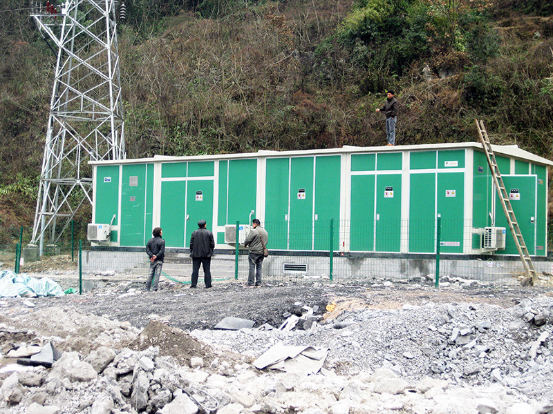 2010年三(san)峽繙(fan)壩(ba)高(gao)速(su)鷄公(gong)嶺(ling)35KV變(bian)電(dian)站4000